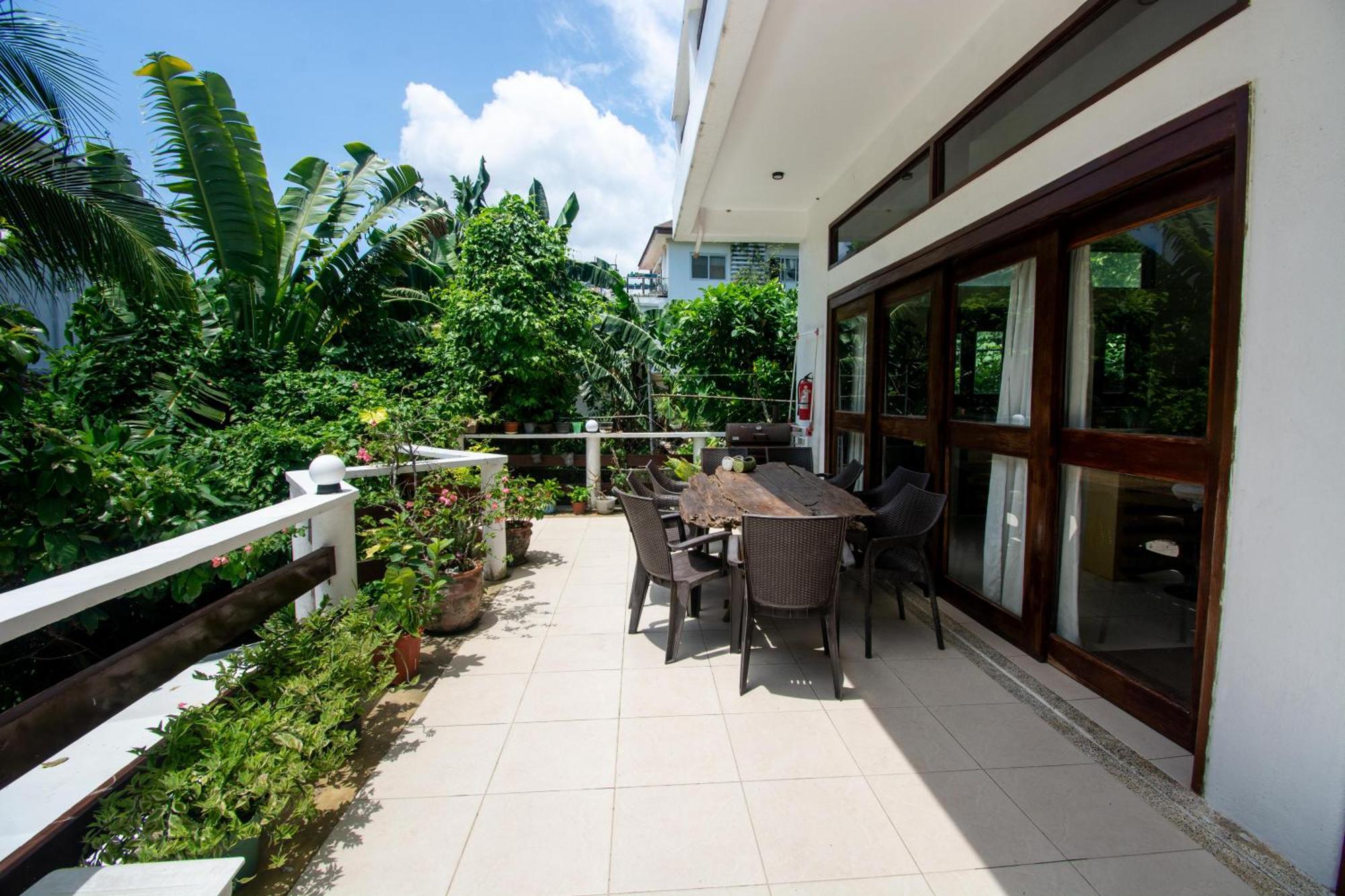Babosam Apartments Boracay Island Exterior photo