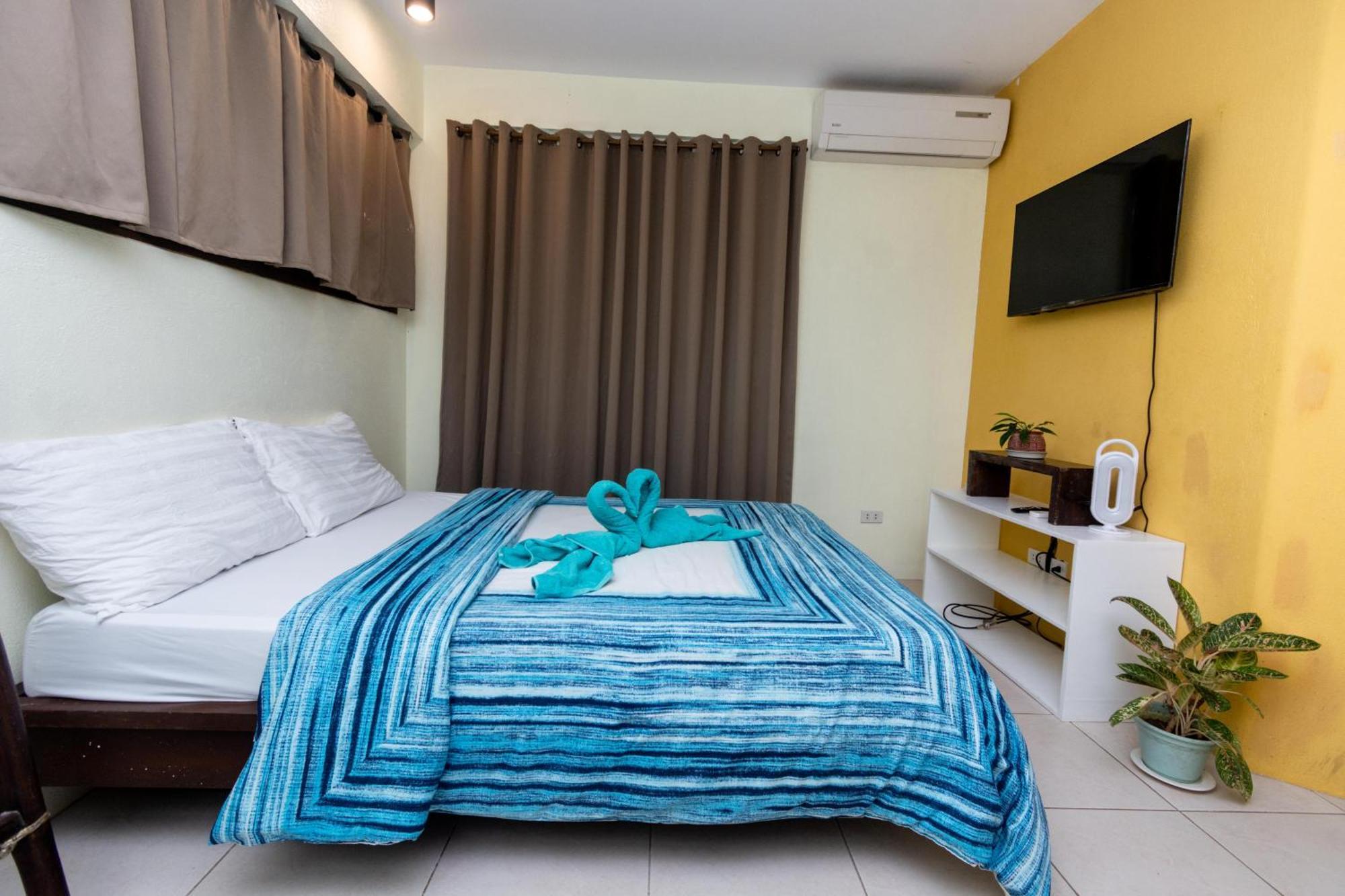 Babosam Apartments Boracay Island Exterior photo