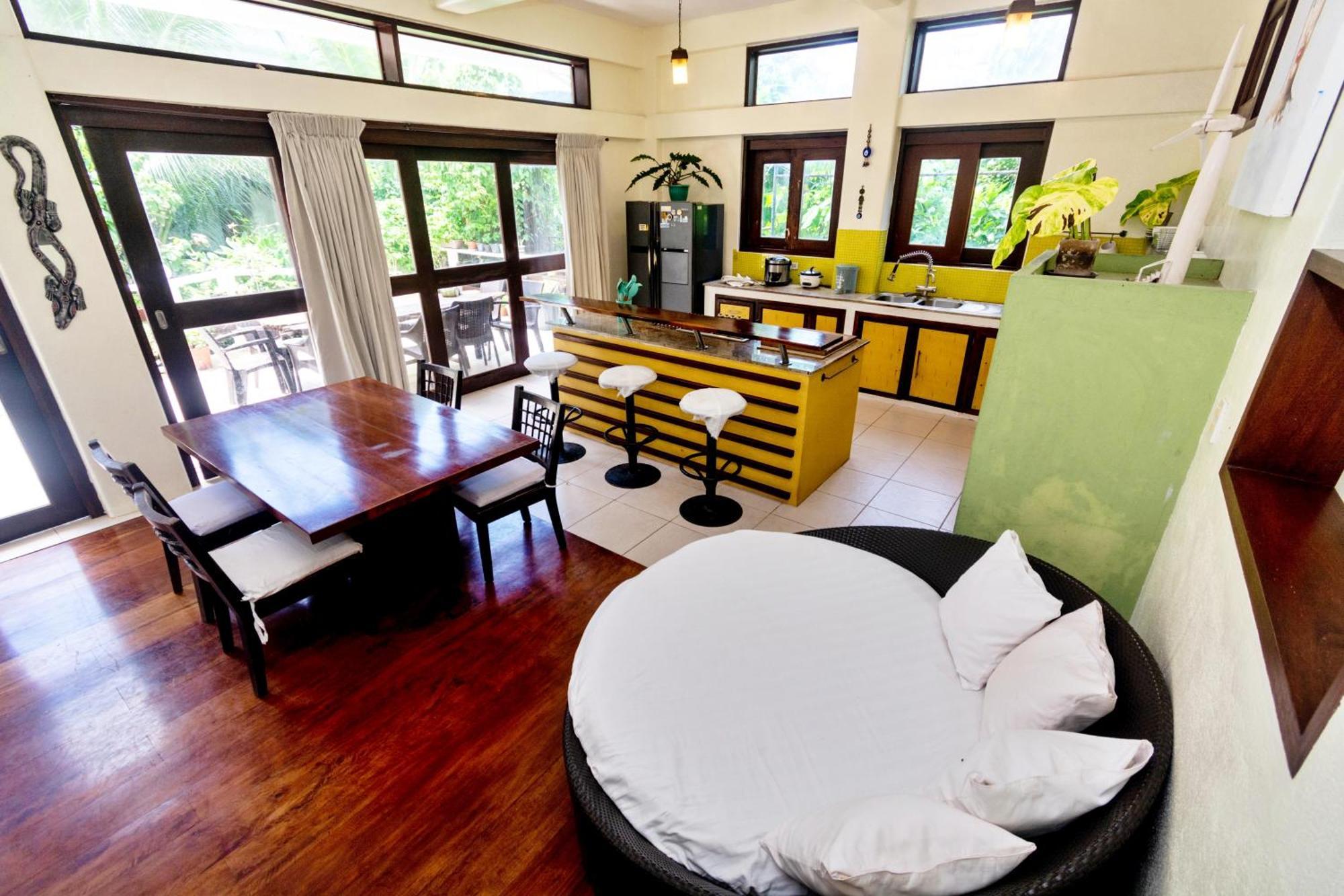 Babosam Apartments Boracay Island Exterior photo