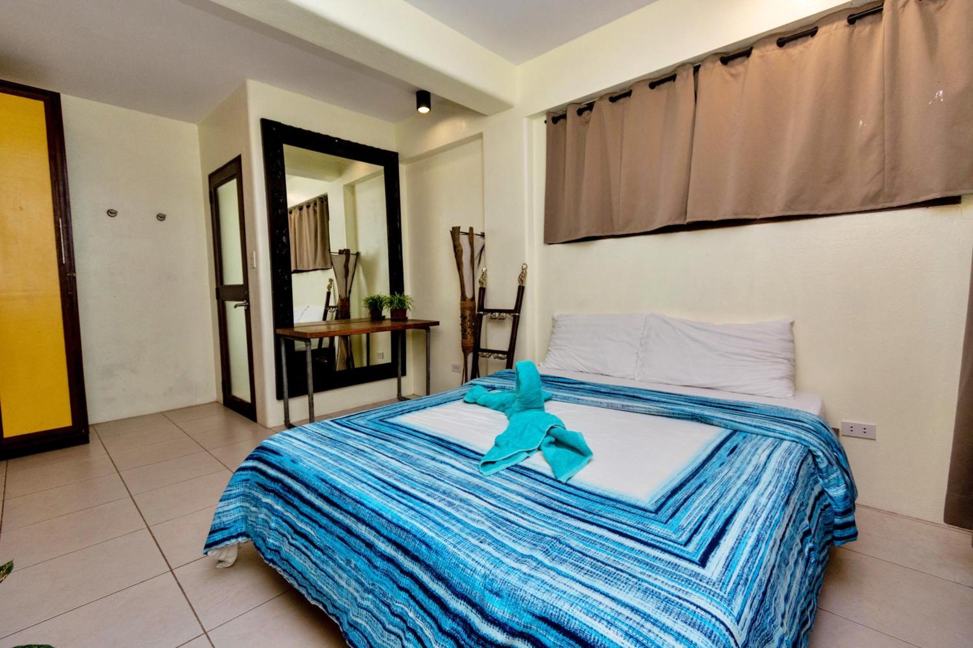 Babosam Apartments Boracay Island Exterior photo